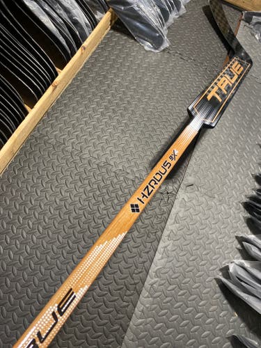 1x New True HZRDUS 9X4 T31 27” Winter classic