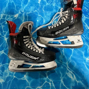Senior Bauer Vapor X5 Pro Hockey Skates 8.5 (Used)