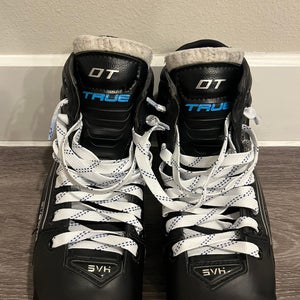 2024 True One Piece Hockey Goalie Skates Regular Width Pro Stock 9.5 (Used)