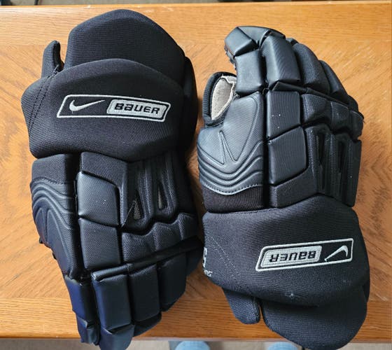 Bauer Supreme 50 Gloves 15" (Used)