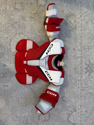 Large/Extra Large CCM YTFlex 3 Goalie Chest Protector (Used)