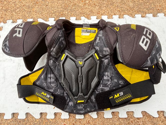 Large Senior Bauer Supreme M3 Shoulder Pads (Used)