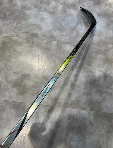Junior Bauer Vapor Hyperlite 2 Right Handed Hockey Stick P92 50 Flex (New)