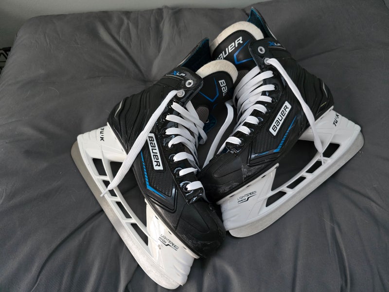 Used Senior Bauer XLP Hockey Skates (Regular)- Size: 7