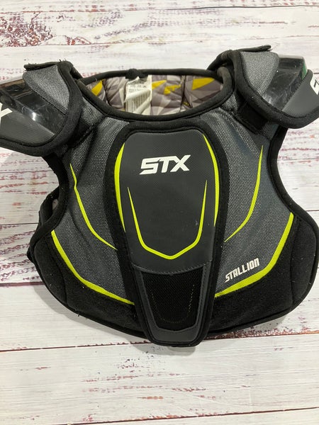Medium Youth STX Stallion 200+ Shoulder Pads (Used)