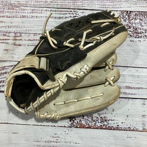 Black Mizuno Supreme RH Softball Glove 12.5" (Used)
