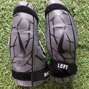 Medium Youth Nike Vapor Arm Pads (Used)