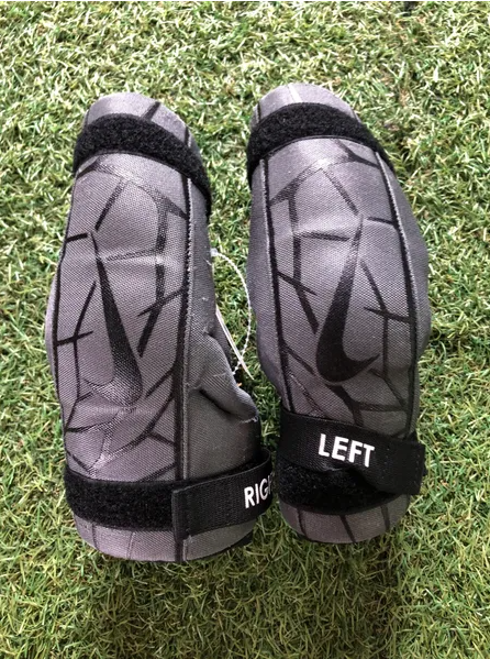 Medium Youth Nike Vapor Arm Pads (Used)