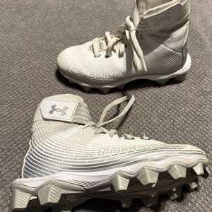 Under Armour Boys UA Highlight Franchise Jr. Youth (Big Kids) Sz 2 Cleats