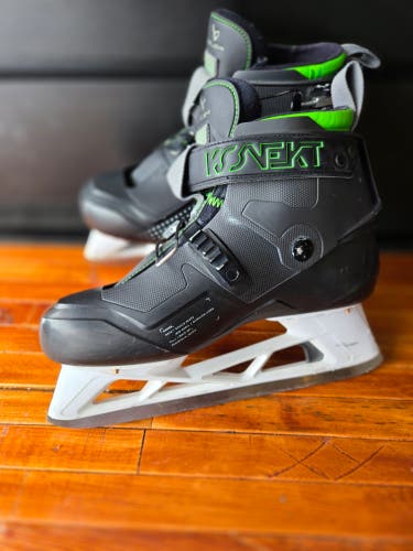 Bauer Konekt Goalie Skates – Size 8 (Fits 8–8.5) – Very Good Condition