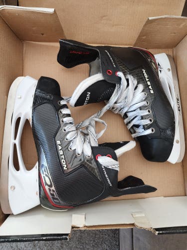 Synergy EQ50 adult 8D Easton hockey skates