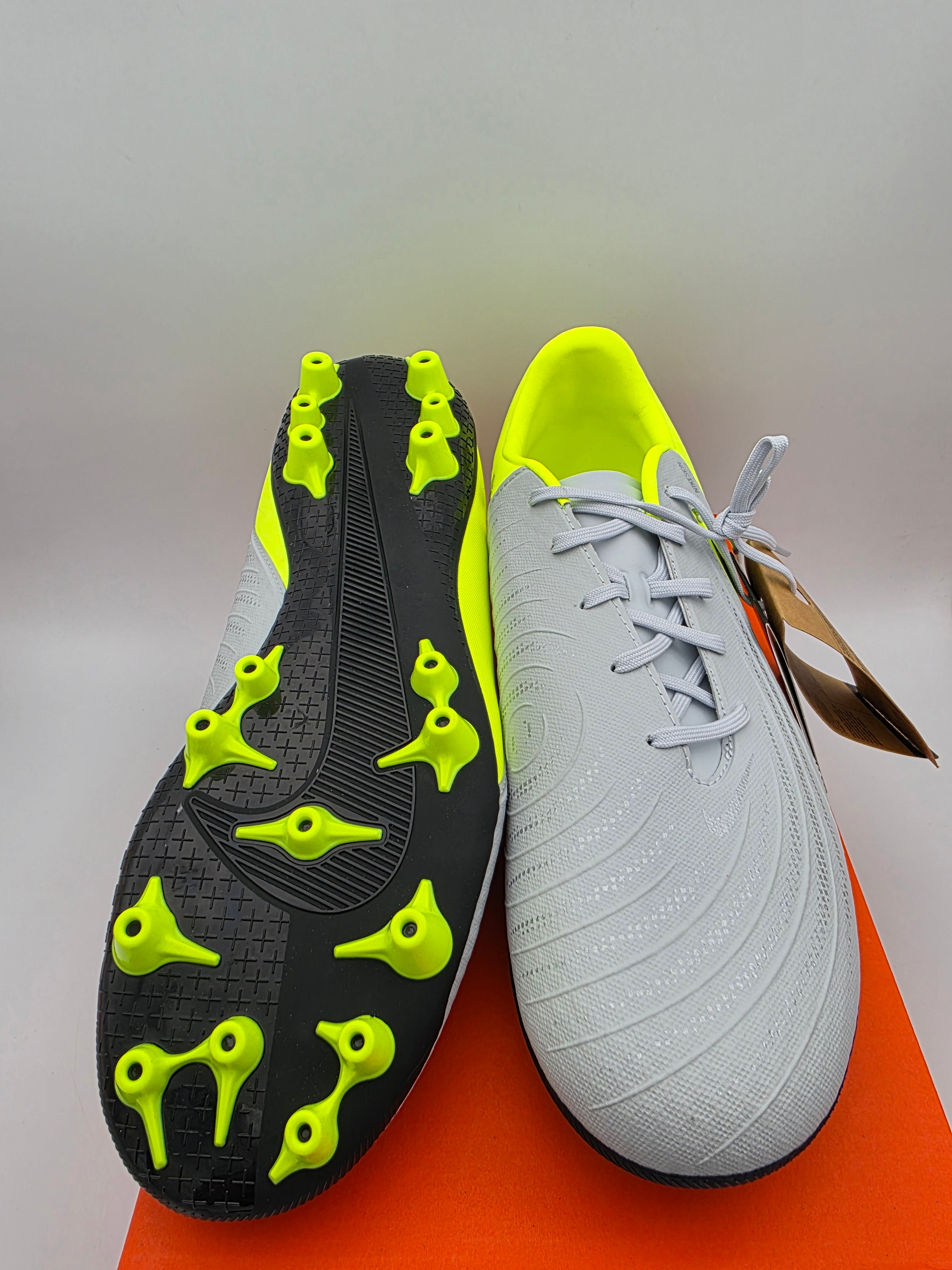 Nike Phantom GX 2 Academy Mens 12.5 Silver Volt Soccer Cleats FJ2552-003 Nike Phantom GX II Academy AG Silver Black Volt FJ2552-003  main image 4