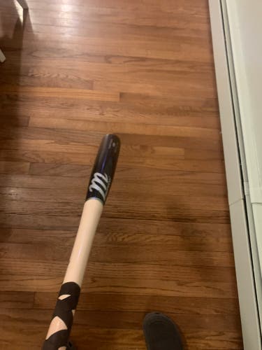 Marucci AM22 Maple Bat 29 oz 32" (Used)