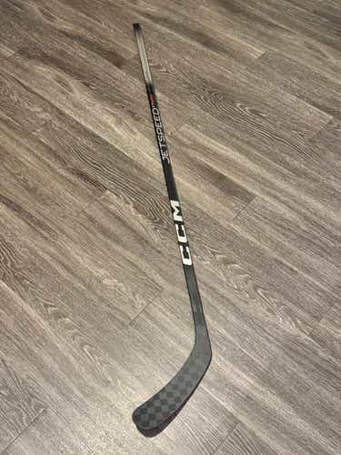 Senior CCM JetSpeed FT690 Right Handed Hockey Stick P29 85 Flex (Used)
