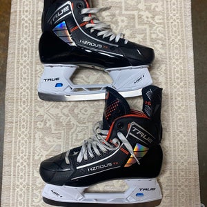 True HZRDUS 7x Hockey Skates Regular Width 9 (Used)
