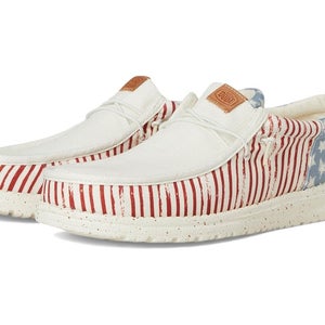 Hey Dude Wally Americana Stars 43633-9CW Mens Cream Slip On Casual Shoes JAX1027