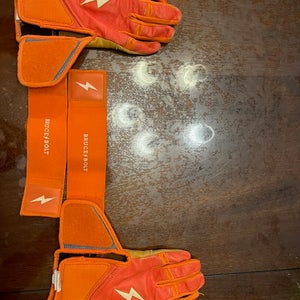 Bruce Bolt Batting Gloves Youth XLarge (Used)