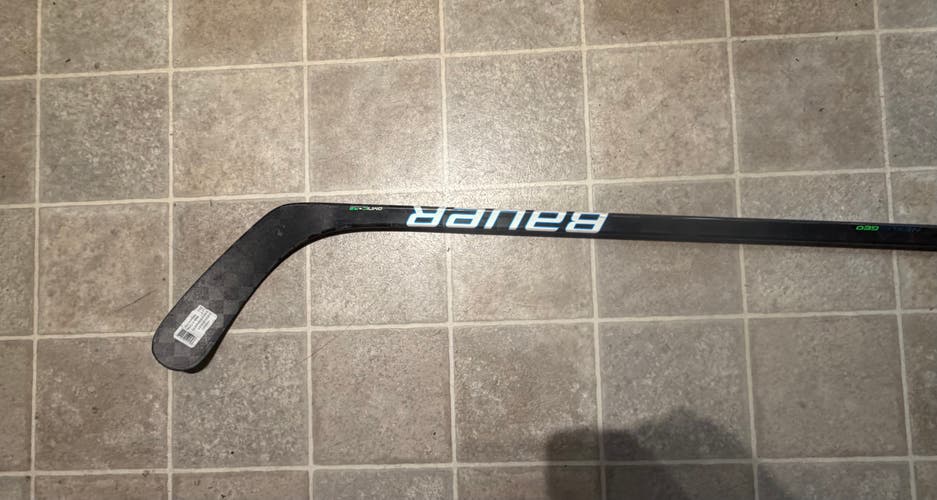 Senior Bauer Nexus Geo Left Hand Hockey Stick P29 70 Flex (Used)