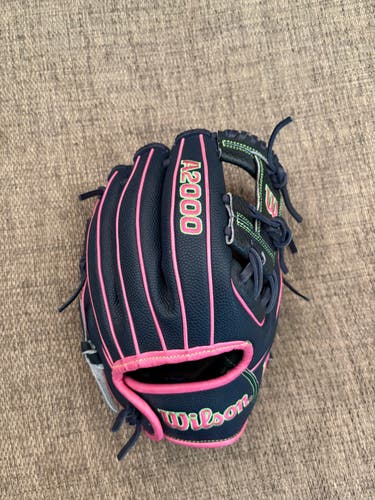 2025 Wilson RH Infield A2000 DP15 Baseball Glove 11.5" (New)