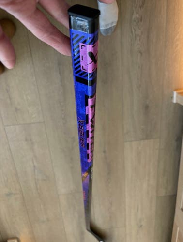 Senior Bauer Twitch Left Hand Hockey Stick P92 77 Flex (New)