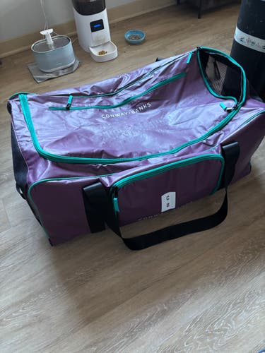 Large hockey bag with interior compartments and pockets (Used)