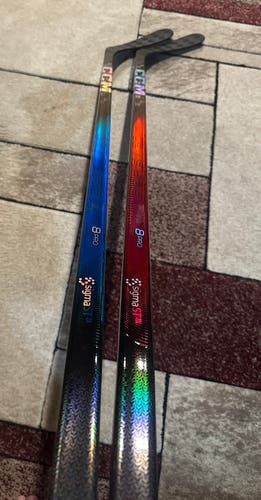 New! 2 Pack! 2 x 70 Flex P29 Right Hand JetSpeed FT8  Pro “1 Red / 1 Blue” Hockey Sticks