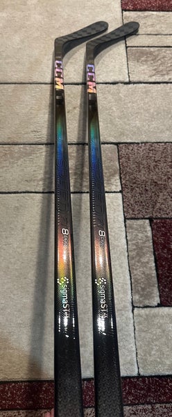 New! 2 Pack! 2 x 65 Flex P29 Right Hand JetSpeed FT8 Pro “Chrome” Hockey Sticks