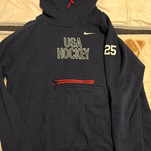 USA Hockey team issued sweatshirt