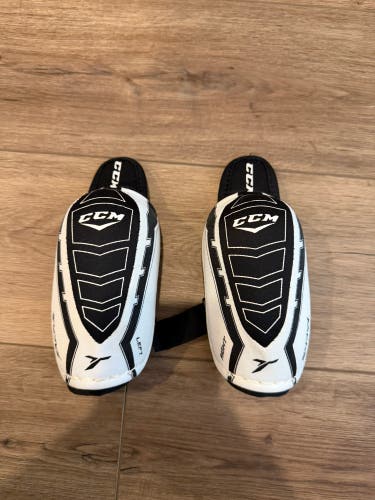 Junior Small CCM Tacks 1052 Elbow Pads (Used)