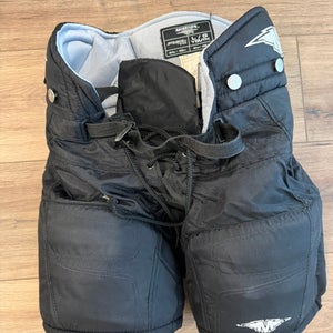 Youth Large Mission Fuel 75 Hockey Pants (Used)