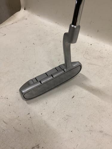 Used Golden Bear MASTER SERIES MTS-2 Mens Putter RH 11725-S000497305