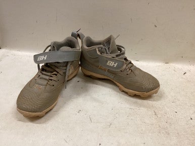 Used Under Armour BH BB/SB Cleats Grey Junior 04 11725-S000497687