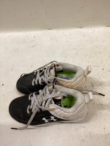 Used Under Armour LEADOFF BB CLEATS BB/SB Cleats Black And White Youth 11.0 11725-S000497543