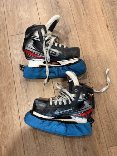 2019 Bauer Vapor X2.9 Hockey Goalie Skates Regular Width Size 4 (Used)