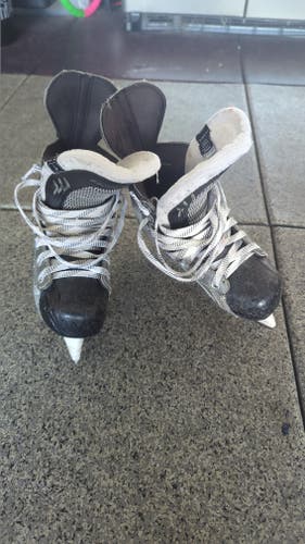 Bauer Vapor X Hockey Skates Regular Width Size 1 (Used)
