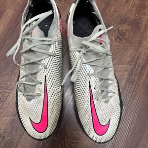 White Men's Size M 10.5 (W 11.5) Nike Phantom gt Cleats (Used)