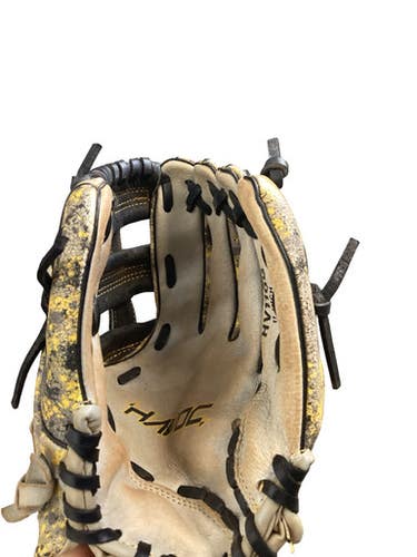 Used Easton HAVOC BB/SB Glove RH Throw Black And Yellow 11" 11760-S000087219