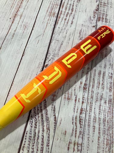 Cracked 2025 Easton Hype Fire Composite Bat USABat Certified (-5) Composite 25 oz 30" (Used)