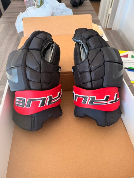 True XC9 Pro Gloves 13" Pro Stock (Used)