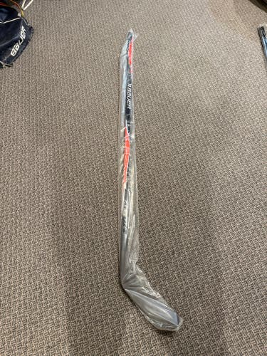 Senior Bauer Vapor Flylite Left Hand Hockey Stick P28 77 Flex (New)