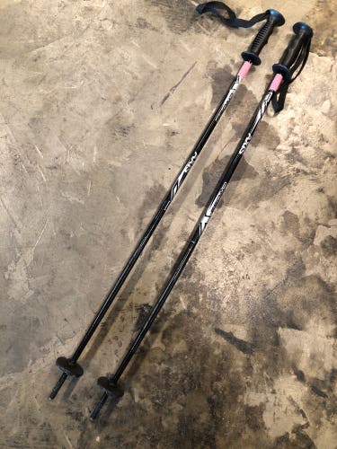 36in (90cm) Axis X-Cross All Mountain Ski Poles (Used)