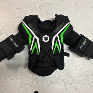 XL Vaughn SLR4 Goalie Chest Protector (Used)