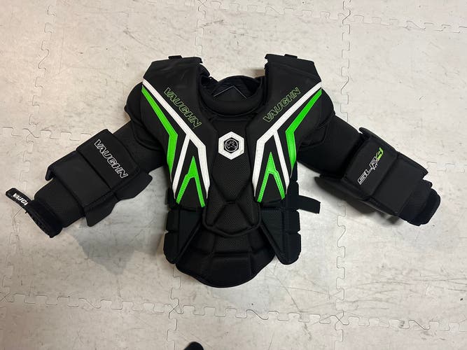 XL Vaughn SLR4 Goalie Chest Protector (Used)