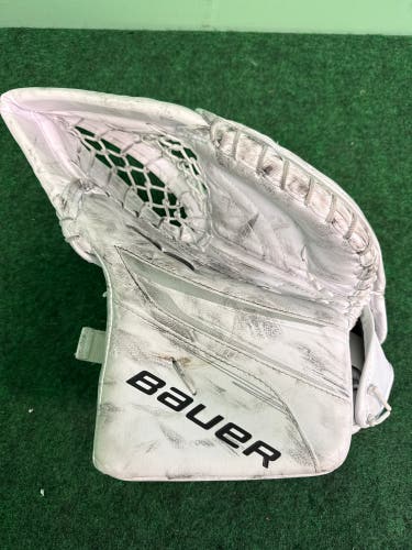 White Intermediate Bauer Vapor X5 Pro Goalie Glove & Blocker Set Regular (Used)