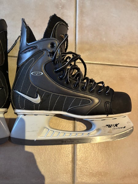 Nike Ignite 2 Hockey Skates Regular Width 10 (Used)