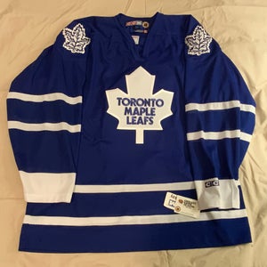 New With Tags Toronto Maple Leafs CCM Jersey XL