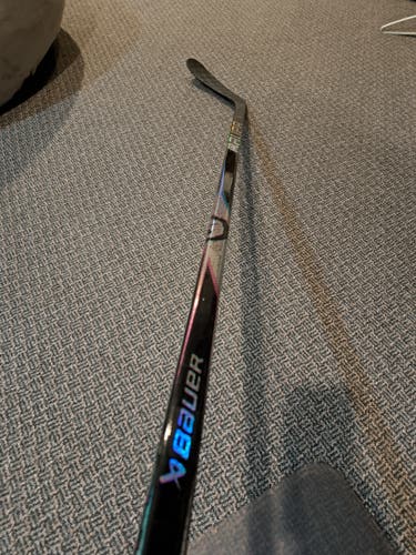 Senior Bauer Proto2 Left Hand Hockey Stick P28 77 Flex (New - Black)