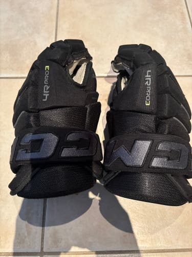 CCM Tacks 4 Roll Pro 3 Gloves 13" (Used)