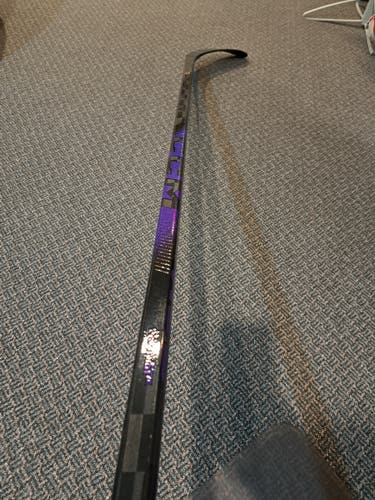 Senior CCM Ribcor Trigger 10 Pro Left Hand Hockey Stick P28 75 Flex (New - Purple)