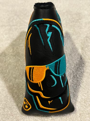 SWAG Golf 2025 Black Friday Dripping Skull Putter Cover - Blade